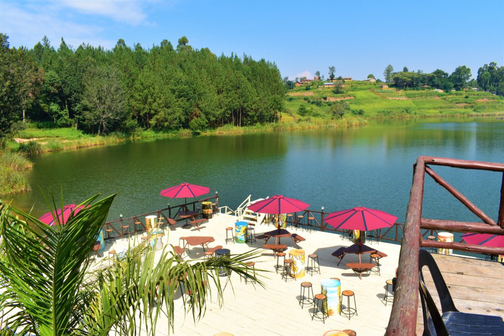 lake bunyonyi Restaurants